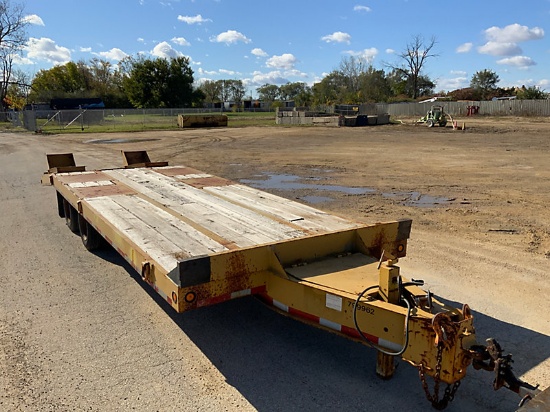 (South Beloit, IL) 1989 Interstate 20DT T/A Tagalong Trailer, 19ft Level Deck 8ft over wheels Rusted