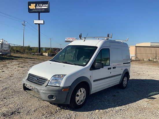(Wright City, MO) 2013 Ford Transit Connect Cargo Van Runs & Moves, Tire Pressure Light On