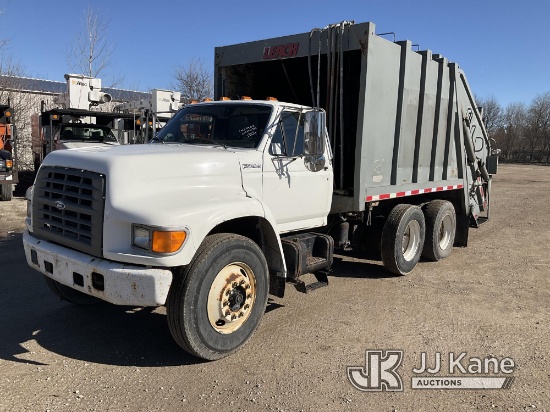 (Des Moines, IA) Leach Alpha Hydraulic Trash Compactor mounted on 1995 ...