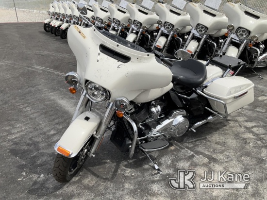 (Las Vegas, NV) 2019 Harley-Davidson FLHTP Police Missing Windshield Runs & Moves