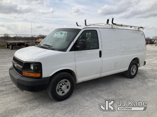 (Hawk Point, MO) 2015 Chevrolet Express G2500 Cargo Van Runs & Moves)