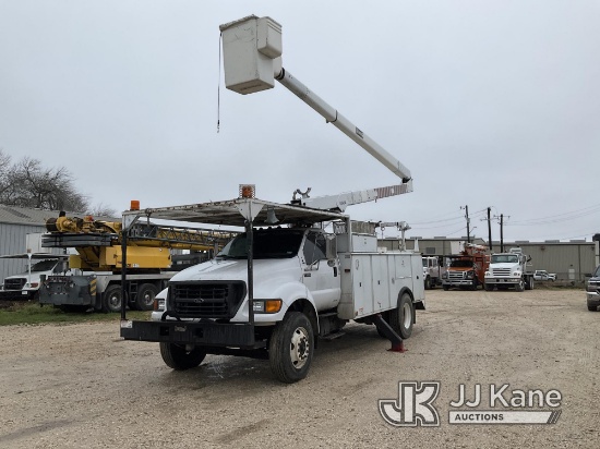 HiRanger 5FC-55, Bucket mounted behind cab on 2002 Ford F750 Utility Truck Runs, Moves & Upper Opera