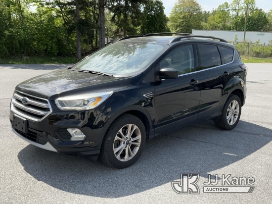 2017 Ford Escape 4x4 4-Door Sport Utility Vehicle Runs & Moves) (Body & Rust Damage) (Inspection and