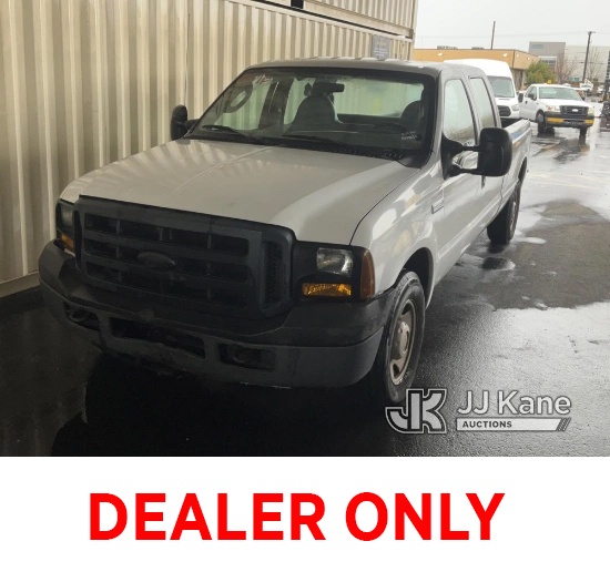 2006 Ford F250 Crew-Cab Pickup Truck Runs & Moves, Running Rough , Bad Battery , Body Damage , Exhau