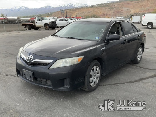 (Salt Lake City, UT) 2010 Toyota Camry Hybrid 4-Door Sedan Runs & Moves