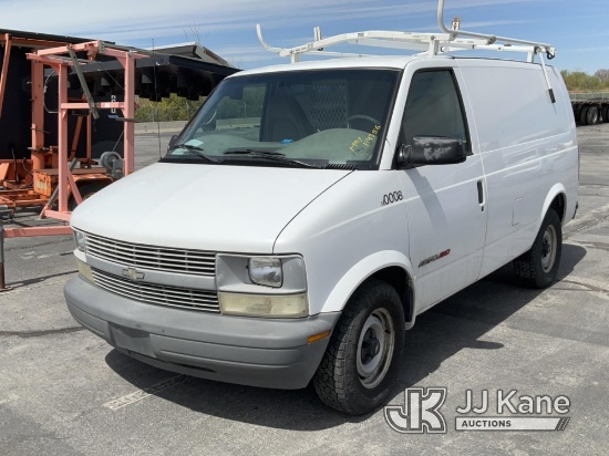 (Salt Lake City, UT) 2000 Chevrolet Astro AWD Cargo Van Not Running, Condition Unknown