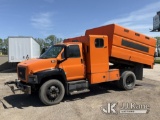 (South Beloit, IL) 2009 GMC C6500 Chipper Dump Truck Runs, Moves, Dump Operates(electric pump)) (Rus