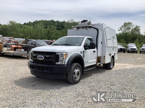 2017 Ford F550 4x4 Enclosed Service Truck Runs & Moves, PTO Not Engaging, Compressor Condition Unkno
