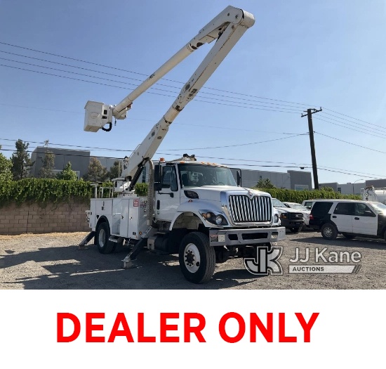 Altec AA755, Material Handling Bucket Truck , 2014 International 7300 ...