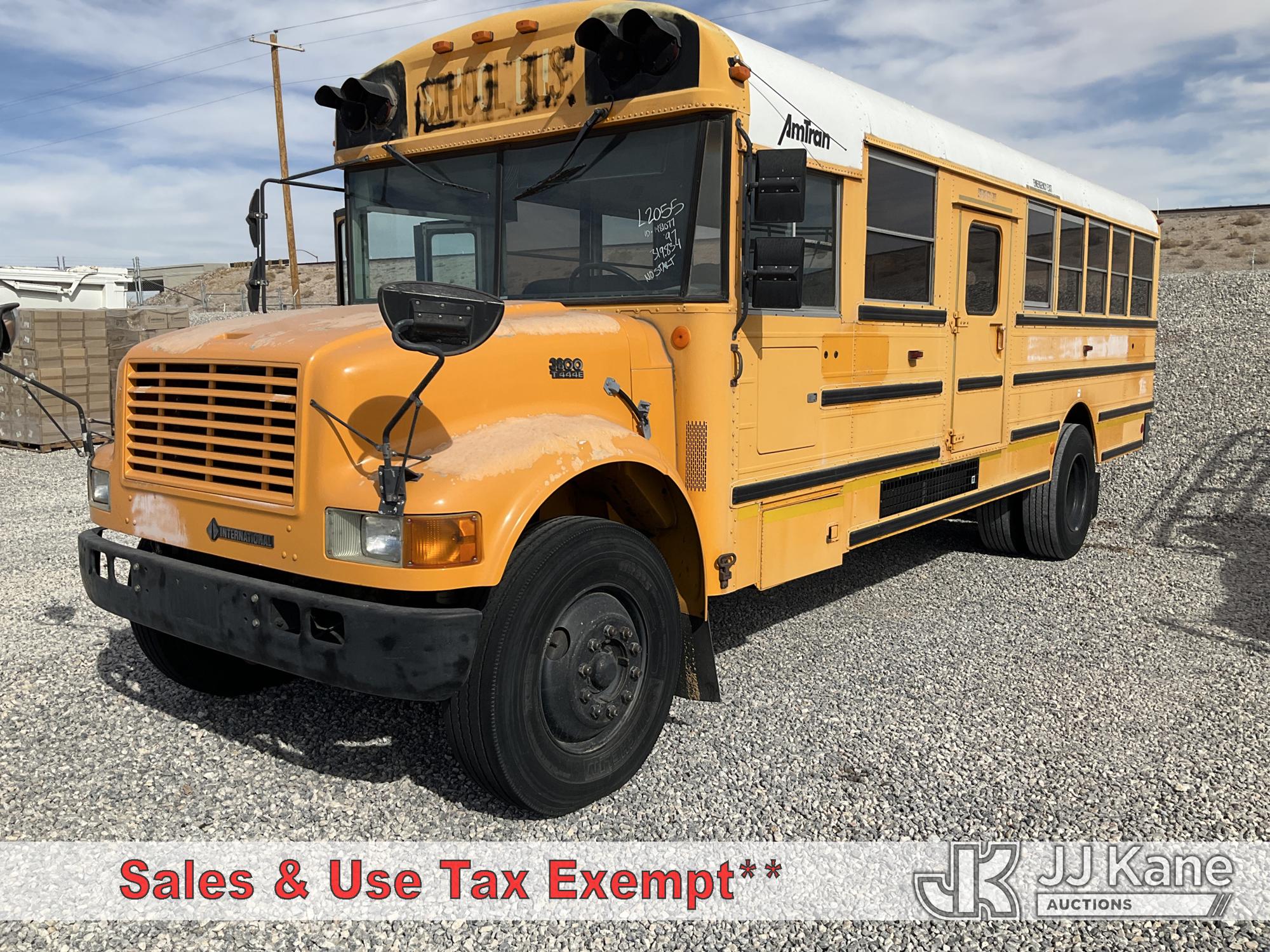 Las Vegas, NV) 1997 International 3800 Passenger | Proxibid