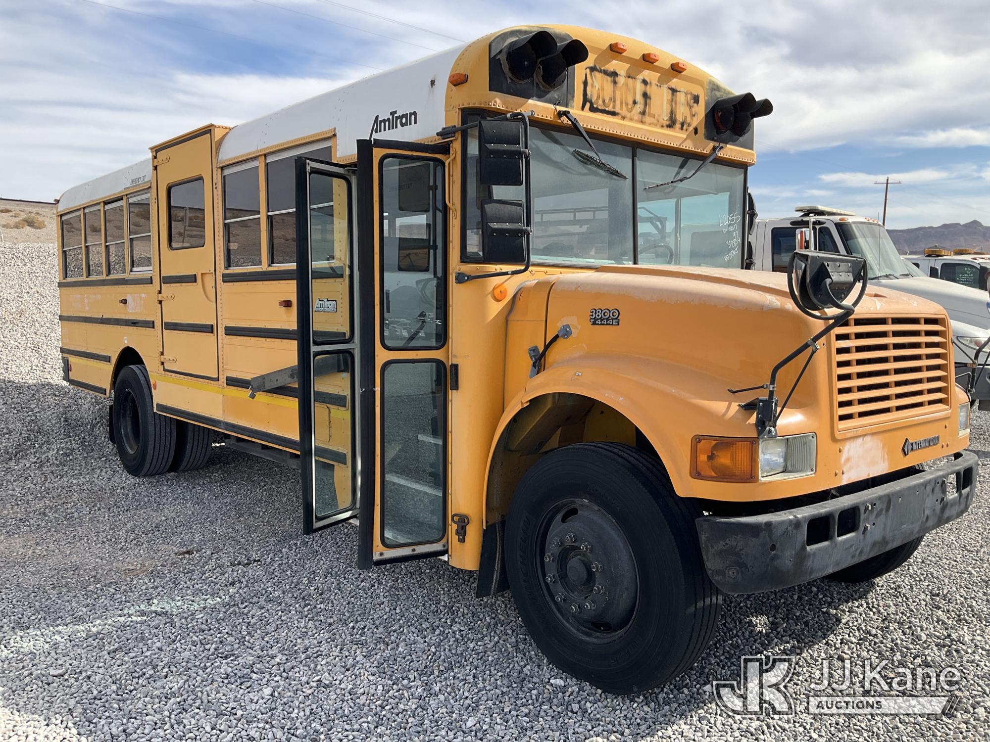 Las Vegas, NV) 1997 International 3800 Passenger | Proxibid