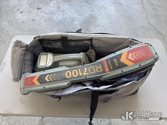 Radiodetection's Universal Precision Locator RD7100DL S/N 10/TX-5-8049 (Condition Unknown) NOTE: Thi