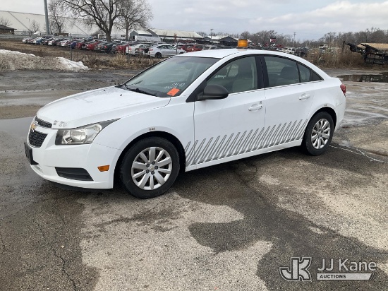 2011 Chevrolet Cruze 4-Door Sedan Runs & Moves) (ABS Light On, Brakes Grinding, Seller States: Wirin