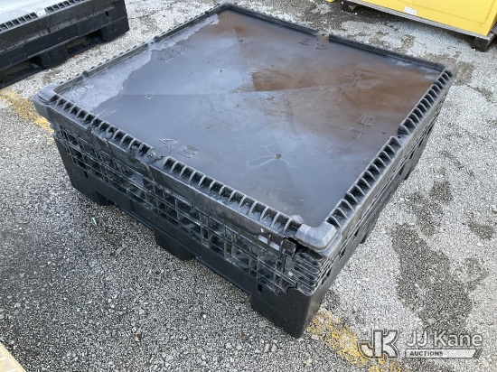 Plastic Foldable Totes)(48in x 45in Used