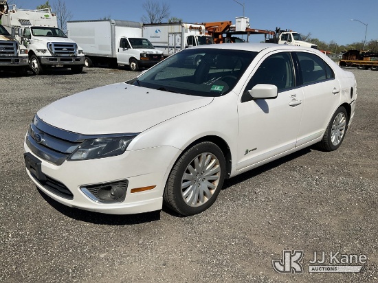 2012 Ford Fusion Hybrid 4-Door Sedan Runs & Moves, Body & Rust Damage