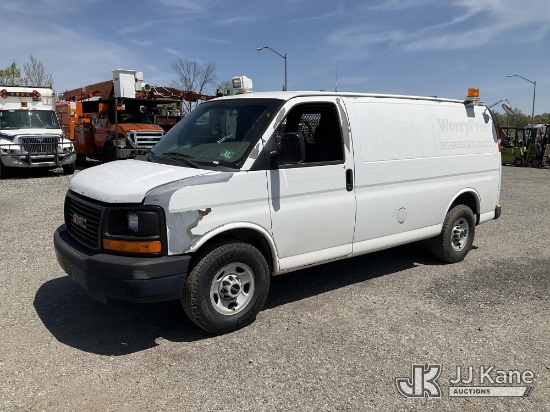2010 GMC Savana G3500 Cargo Van Runs & Moves, Body & Rust Damage