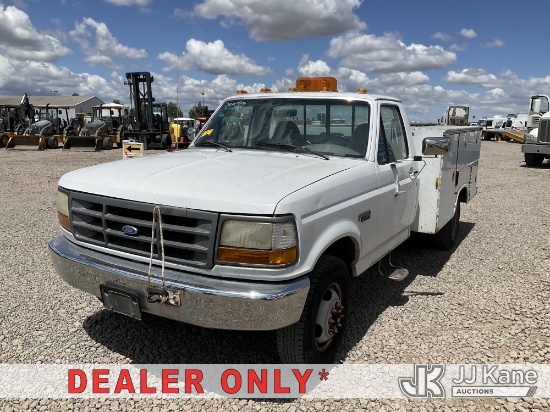 (Dixon, CA) 1995 Ford F350 Cab & Chassis Runs & Moves)(Broken Ignition, Half Of Key Broken In Igniti