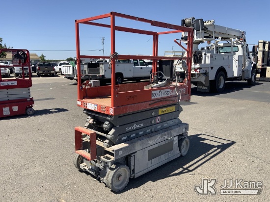 (Dixon, CA) 2018 SkyJack SJIII3219 Self-Propelled Scissor Lift Non Running, Condition Unknown