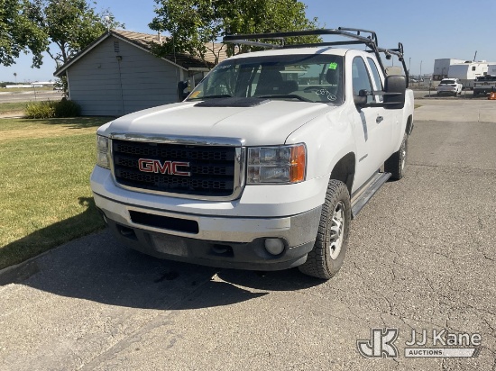 (Dixon, CA) 2013 GMC Sierra 2500HD 4x4 Extended-Cab Pickup Truck Runs & Moves) (Tire Pressure Low Li