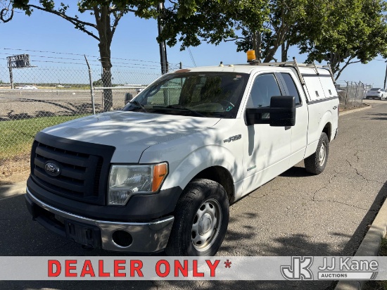 (Dixon, CA) 2012 Ford F-150 4x4 Extended-Cab Pickup Truck Runs & Moves) (Broken Odometer.