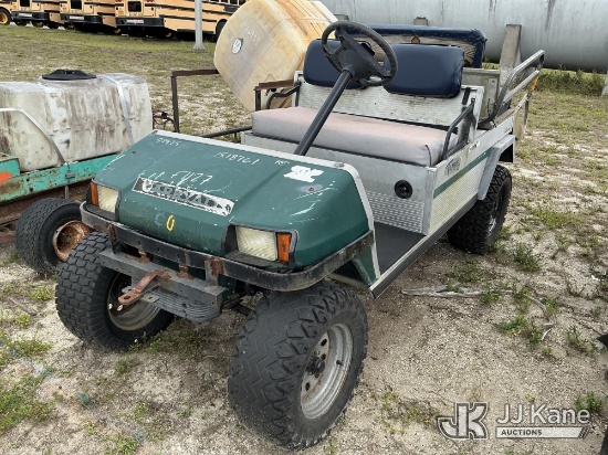 (Thonotosassa, FL) Club Car CARRYALL TURF 2 Golf Cart Not Running, Condition Unknown, No Key, Paint 