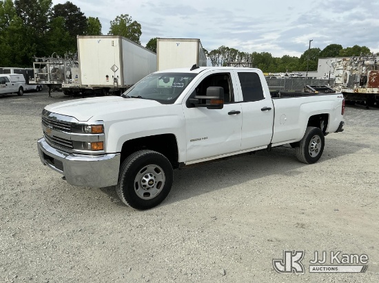 (China Grove, NC) 2016 Chevrolet Silverado 2500HD 4x4 Extended-Cab Pickup Truck Runs & Moves) (Crack