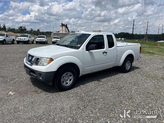 (Chester, VA) 2015 Nissan Frontier Extended-Cab Pickup Truck Runs & Moves