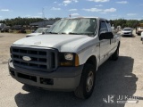 (Thonotosassa, FL) 2006 Ford F-250 SD 4x4 Extended-Cab Pickup Truck State of FL Unit)(Runs & Moves) 