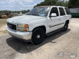 (Thonotosassa, FL) 2004 GMC Yukon 4-Door Sport Utility Vehicle Runs & Moves) (Runs Rough, Cracked Wi