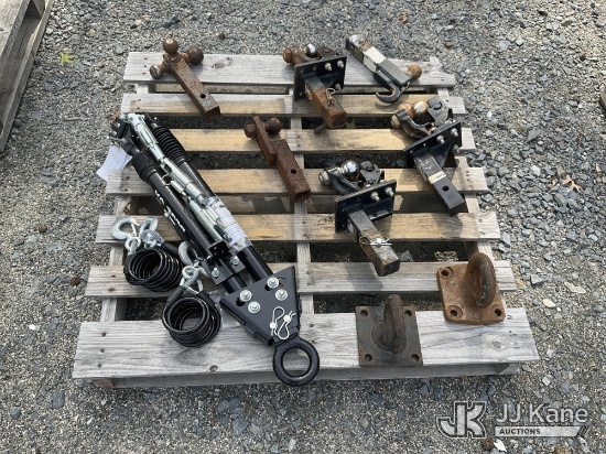 (China Grove, NC) (1) Pallet of Misc Hitches & Tow Bar (BX74608) NOTE: This unit is being sold AS IS