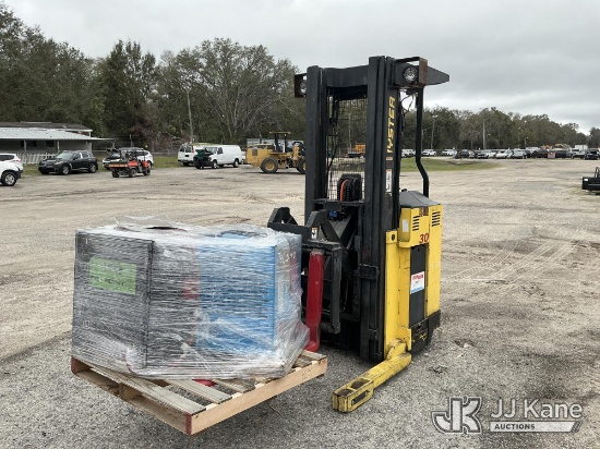 (Tampa, FL) Hyster N30XMR2 Stand-Up Forklift Runs & Operates) (Body Damage