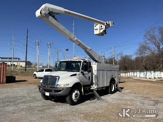 (Mayfield, KY) Altec AA755-MH, Material Handling Bucket Truck rear mounted on 2006 International 430