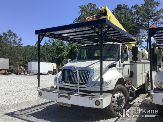 (Villa Rica, GA) HiRanger TL55, Articulating & Telescopic Bucket Truck center mounted on 2016 Intern