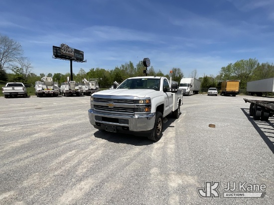 (Kingston Springs, TN) 2015 Chevrolet C3500 Service Truck Runs & Moves) (Minor Body Damage