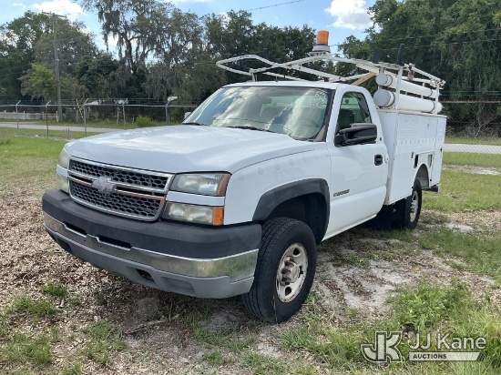 (Tampa, FL) 2005 Chevrolet Silverado 2500HD Enclosed Service Truck Runs & Moves) (Jump To Start, Low