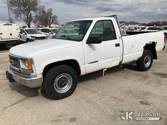 (South Beloit, IL) 1997 GMC Sierra 2500 Pickup Truck Runs & Moves) (Rust Damage, Body Damage, Anti-L