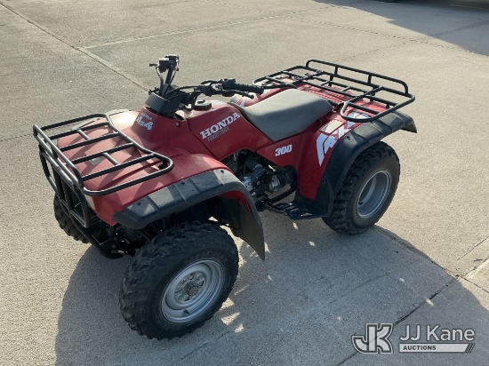 (Grand Island, NE) 1996 Honda TRX300FW 4x4 All-Terrain Vehicle, Public Power Owned, Garage Kept Runs