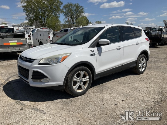 (South Beloit, IL) 2013 Ford Escape 4-Door Sport Utility Vehicle Runs & Moves) (Rust Damage