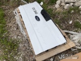(Des Moines, IA) Ford F150/F250 Tailgate NOTE: This unit is being sold AS IS/WHERE IS via Timed Auct