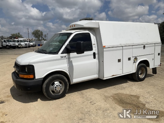 (South Beloit, IL) 2013 Chevrolet Express G3500 Cutaway Enclosed Service Van Runs & Moves