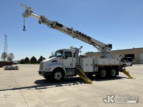 (Grand Island, NE) Altec D3055B-TR, Digger Derrick rear mounted on 2016 Kenworth T370 Utility Truck,