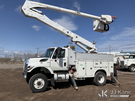 (Superior, WI) Altec AN50E-OC, Material Handling Bucket Truck rear mounted on 2011 International 730