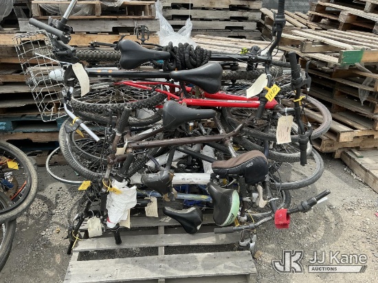 (Jurupa Valley, CA) Pallet Of Bicycles (Used ) NOTE: This unit is being sold AS IS/WHERE IS via Time