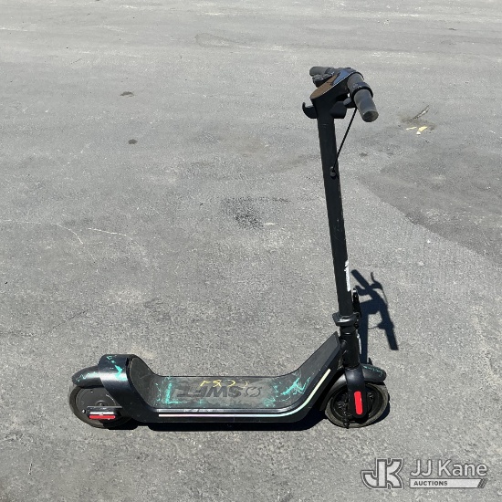 (Jurupa Valley, CA) Swift E-Scooter No Keys Used