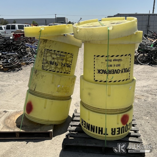 (Jurupa Valley, CA) (2 Pallets) Containers (Used ) NOTE: This unit is being sold AS IS/WHERE IS via