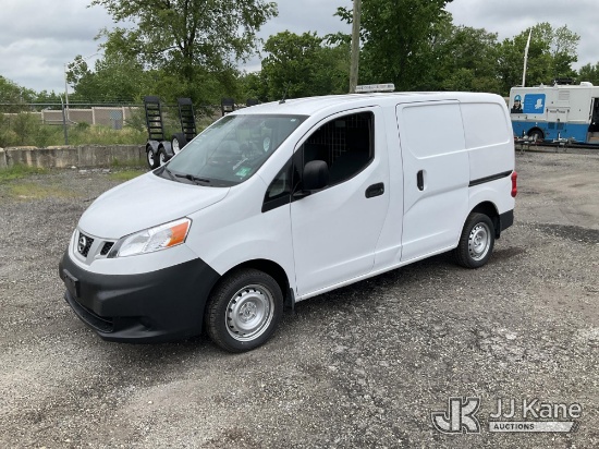 (Plymouth Meeting, PA) 2017 Nissan NV200 Cargo Van Runs & Moves, Body & Rust Damage