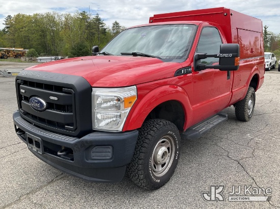 (Wells, ME) 2016 Ford F250 4x4 Pickup Truck Runs & Moves) (Cracked Windshield, Rust/Body Damage