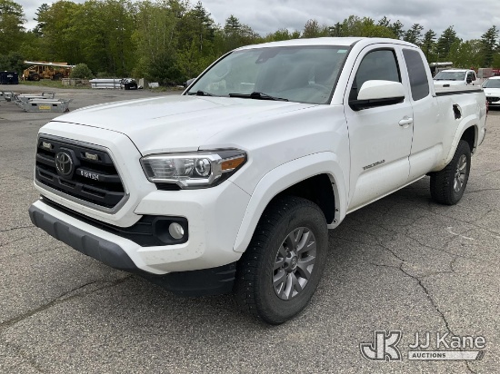 (Wells, ME) 2018 Toyota Tacoma 4x4 Extended-Cab Pickup Truck Runs, Moves) (Check Engine Light On, Cr