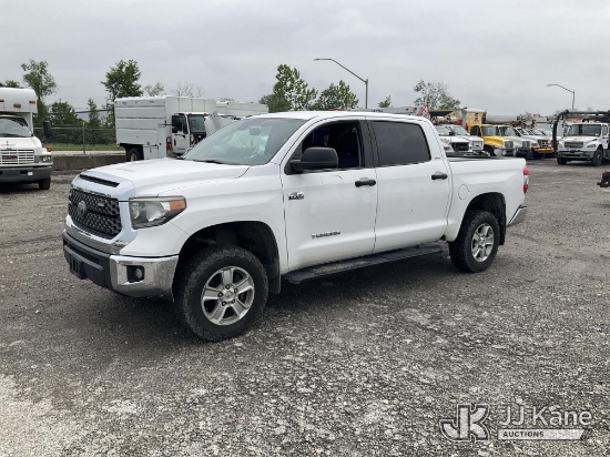 (Plymouth Meeting, PA) 2019 Toyota Tundra 4x4 Crew-Cab Pickup Truck Runs & Moves, Body Damage