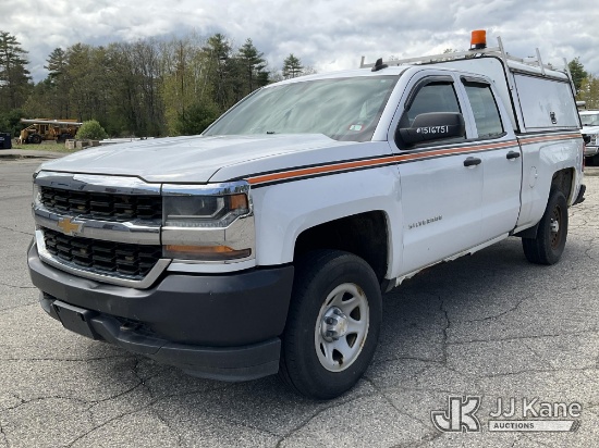 (Wells, ME) 2017 Chevrolet Silverado 1500 4x4 Extended-Cab Pickup Truck Runs & Moves) (Jump to Start